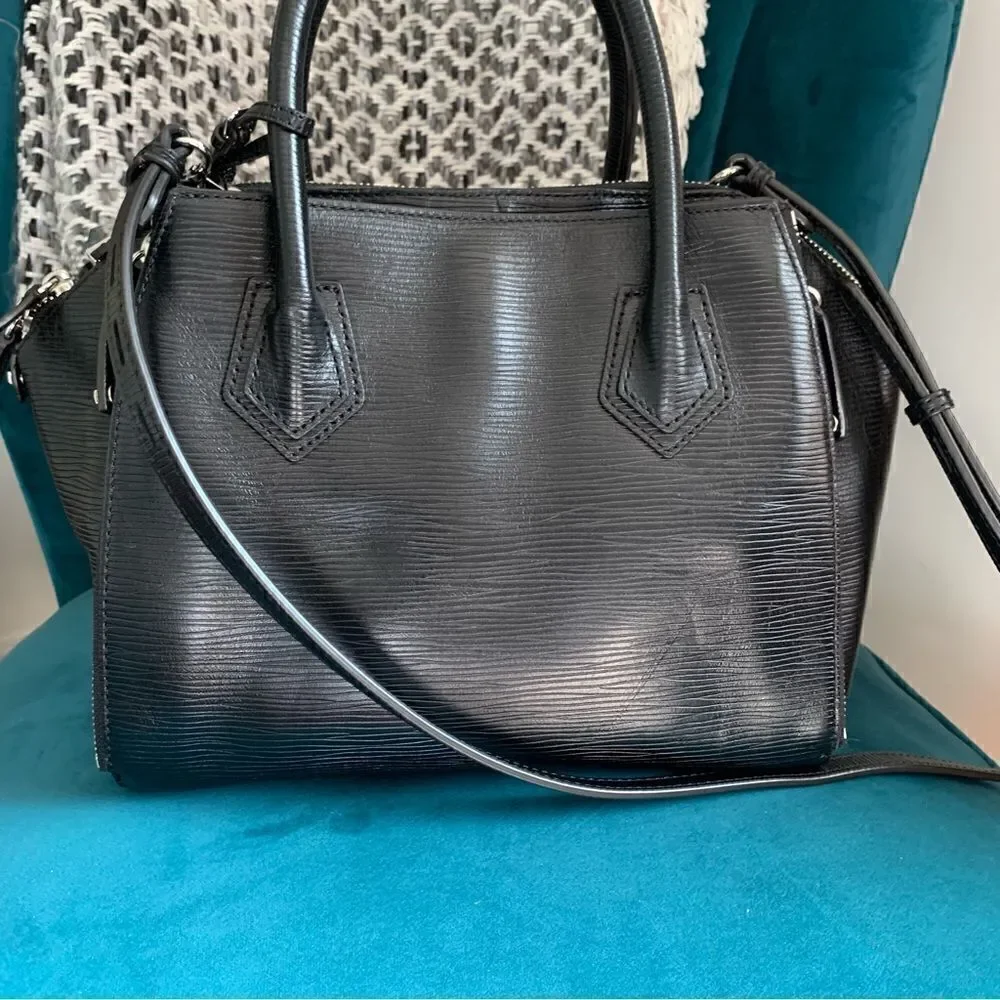 REBECCA MINKOFF BLACK LEATHER SATCHEL BAG